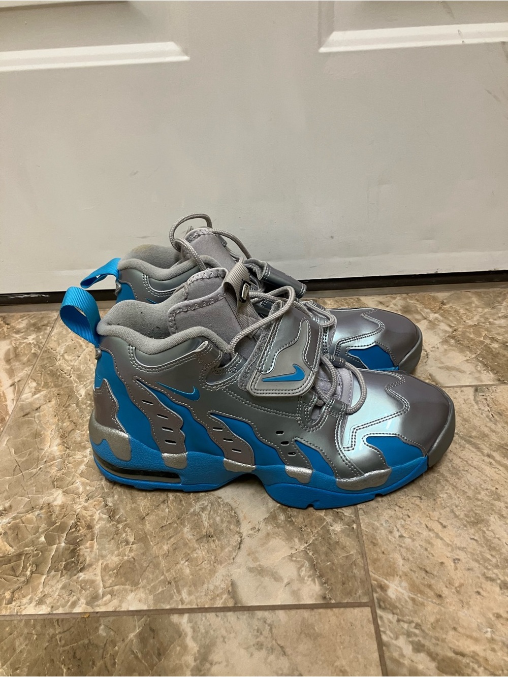 NIKE Air DT Max 96 Deion Sanders